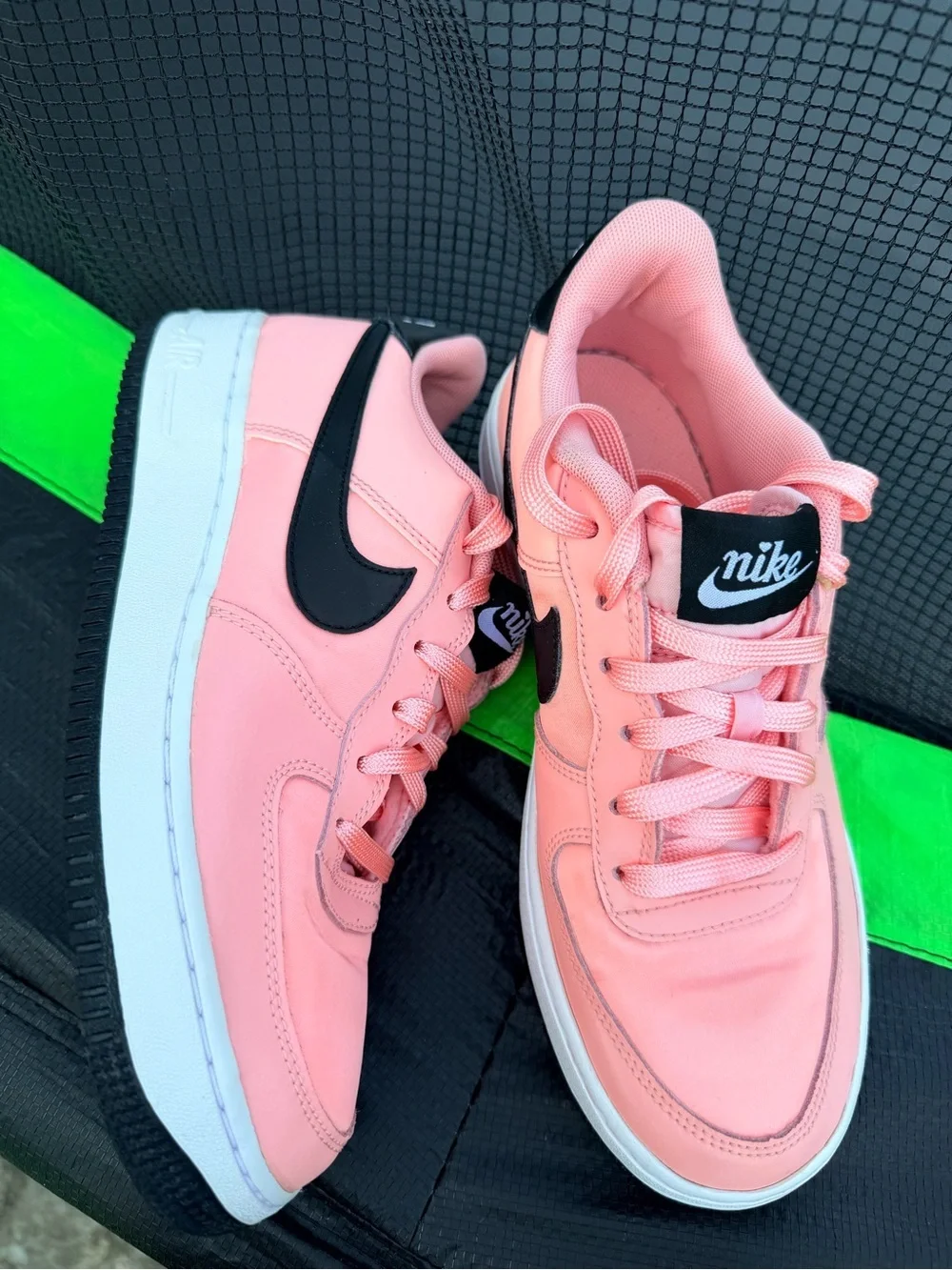 Nike Air Force One Low GS Valentine's Day Coral  BQ6980-600 Size 6.5Y